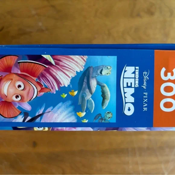 Finding Nemo Puzzle - Blue and Orange - Picture 6 of 7